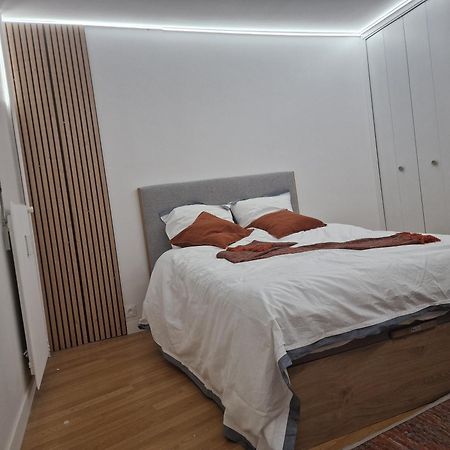 Une Chambre Dans Un Appartement - Luxary Calm サン・グラティアン エクステリア 写真